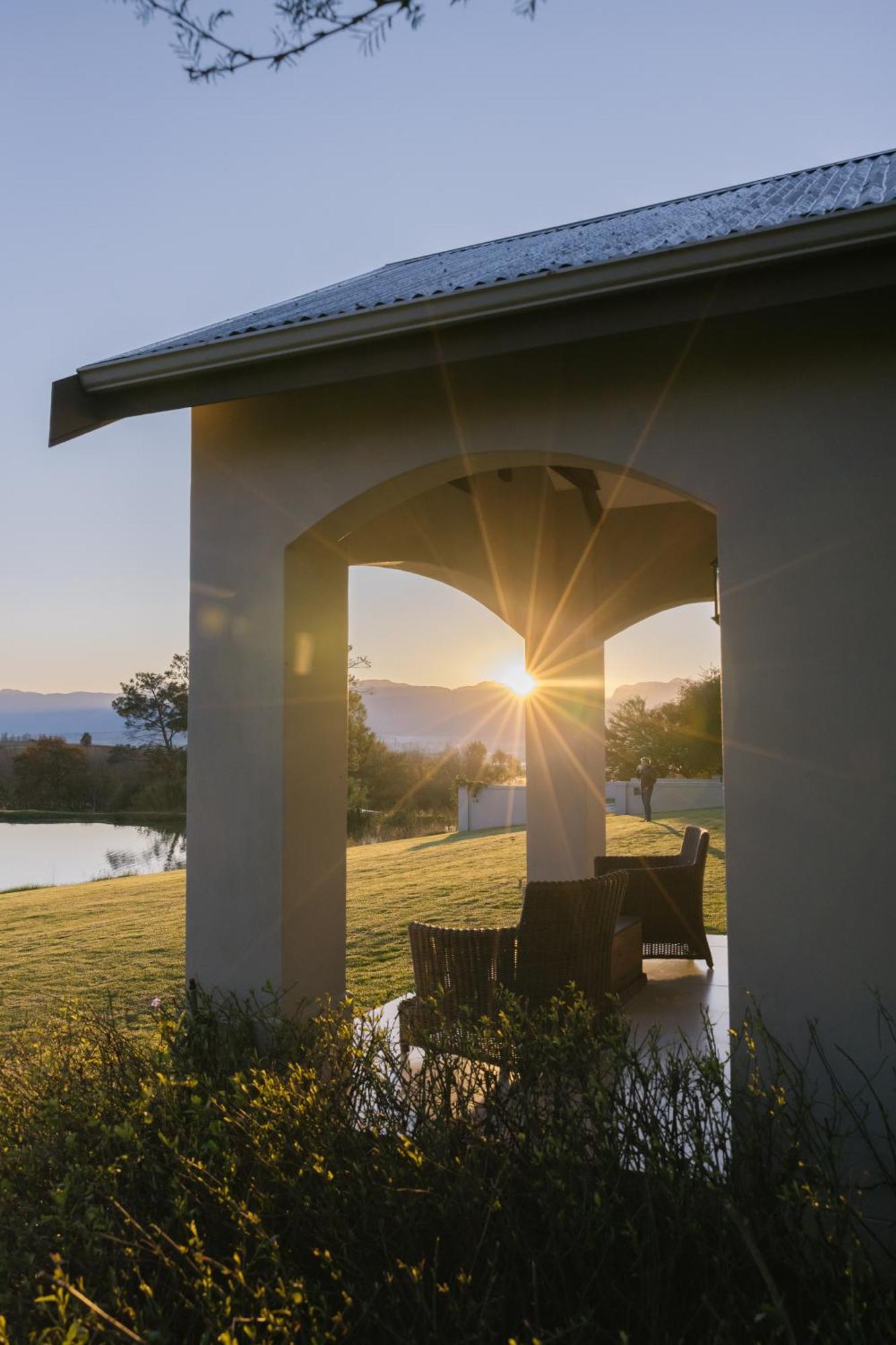 Under Oaks Guesthouse Paarl Exterior photo