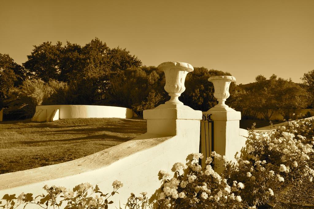 Under Oaks Guesthouse Paarl Exterior photo