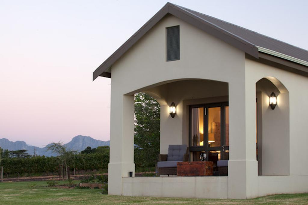 Under Oaks Guesthouse Paarl Exterior photo